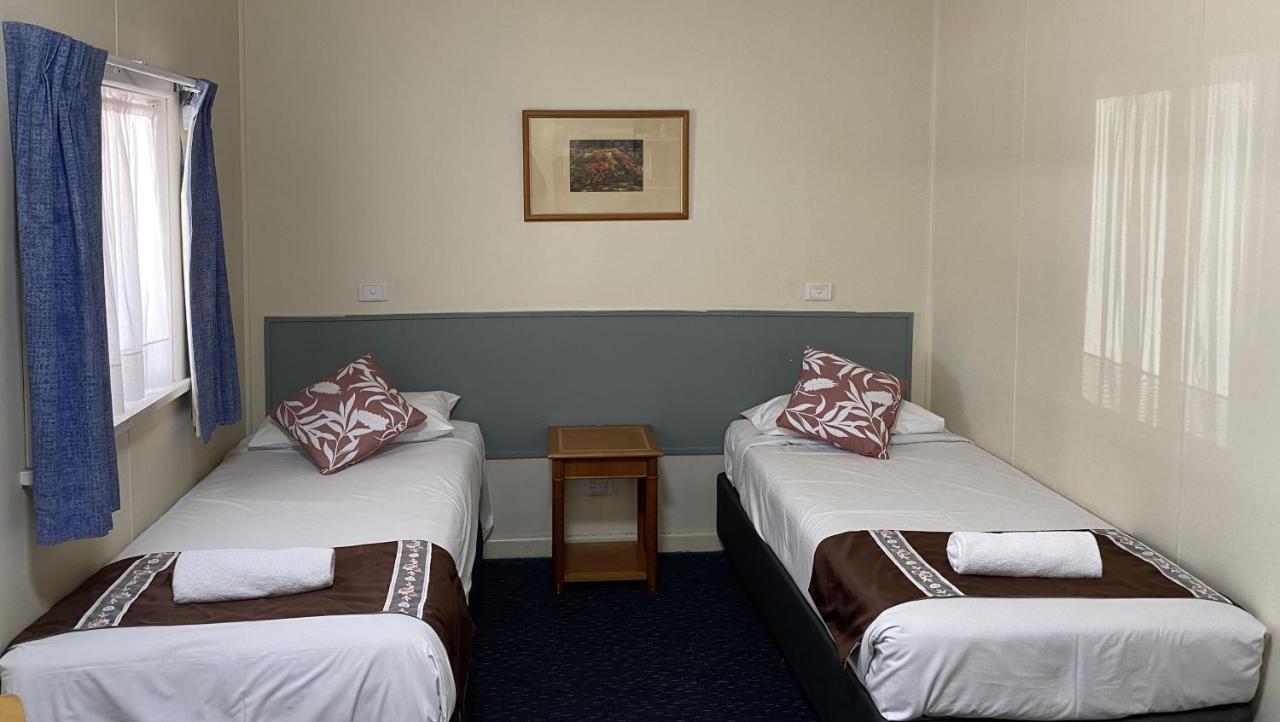 Echuca Motel Bagian luar foto